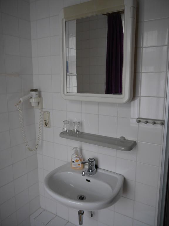 Hotel Zur Sonne Cottbus Habitación foto