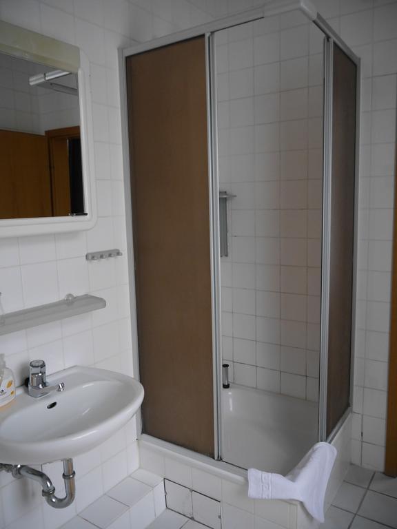 Hotel Zur Sonne Cottbus Habitación foto